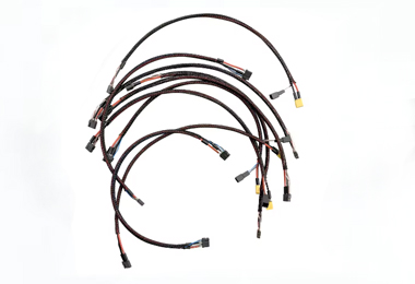 Highly flexible leg wire harness for robots